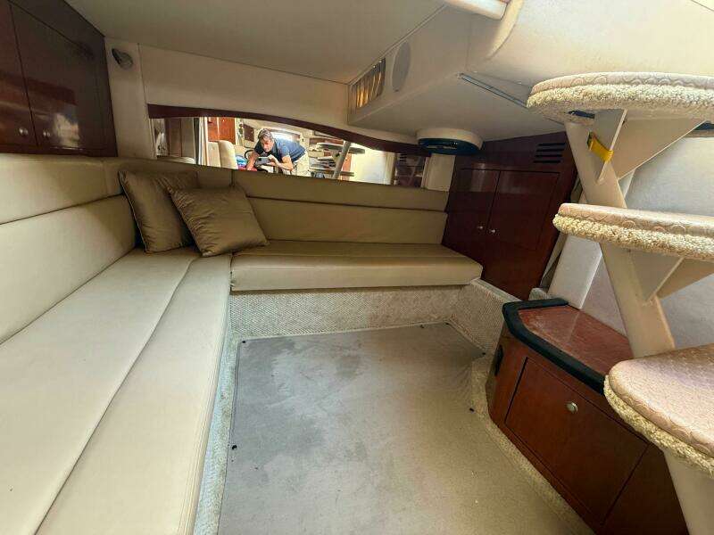 34ft Sea Ray Yacht For Sale