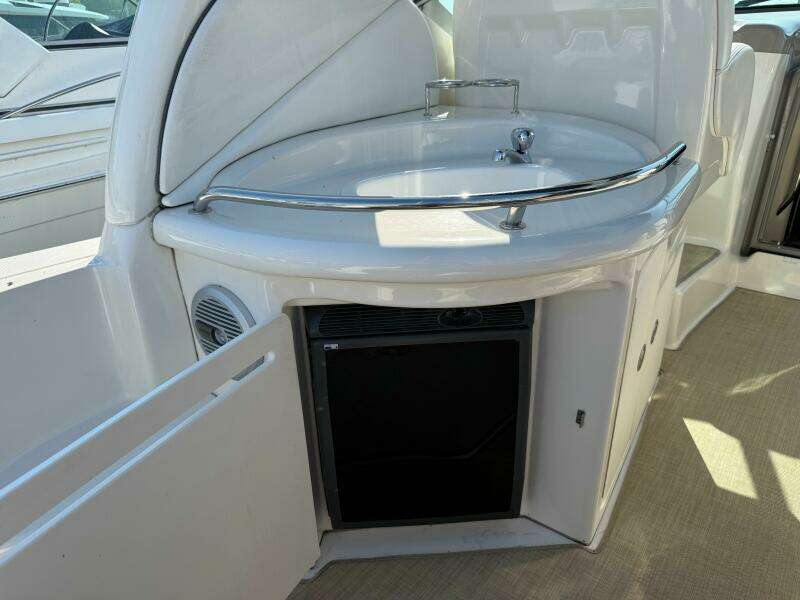34ft Sea Ray Yacht For Sale