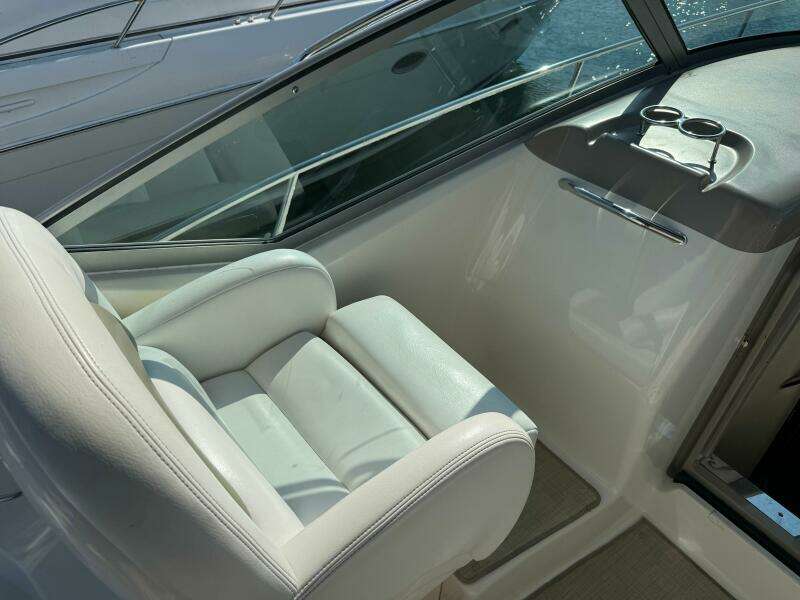 34ft Sea Ray Yacht For Sale