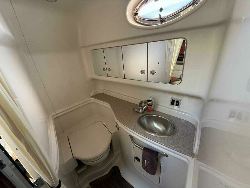 34ft Sea Ray Yacht For Sale