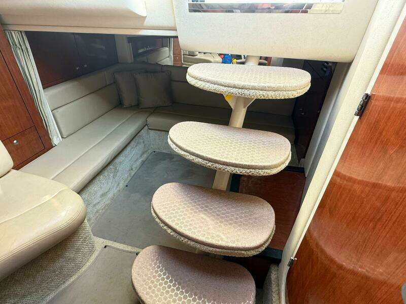 34ft Sea Ray Yacht For Sale