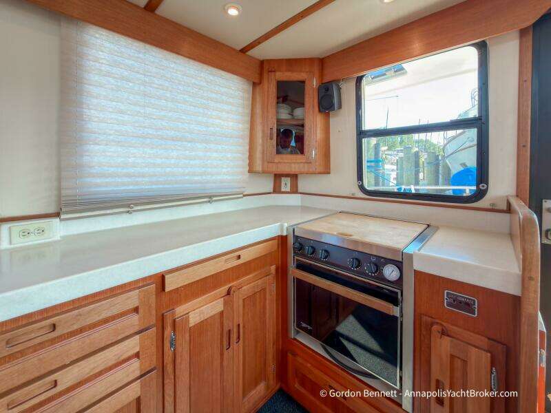Dee Gee 37ft Nordic Tugs Yacht For Sale