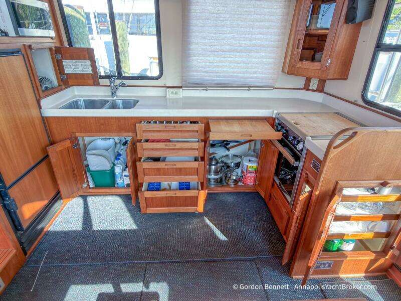 Dee Gee 37ft Nordic Tugs Yacht For Sale