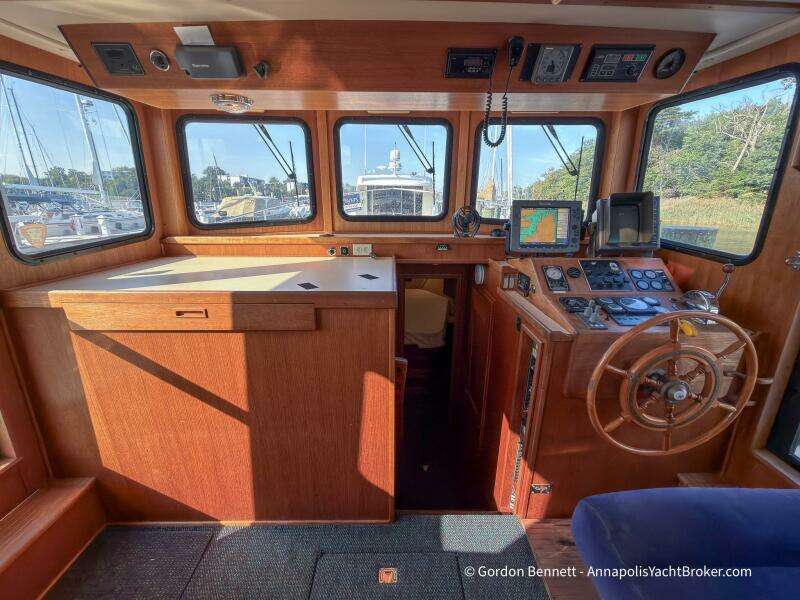 Dee Gee 37ft Nordic Tugs Yacht For Sale