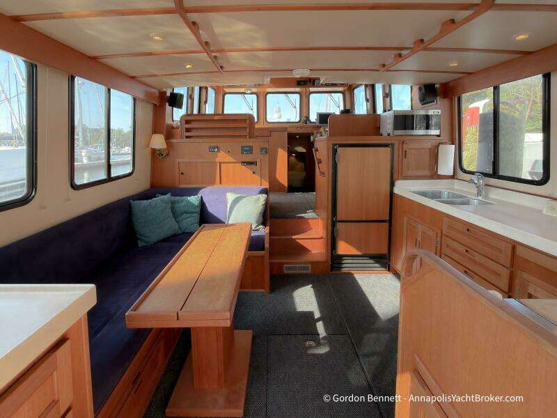 Dee Gee 37ft Nordic Tugs Yacht For Sale