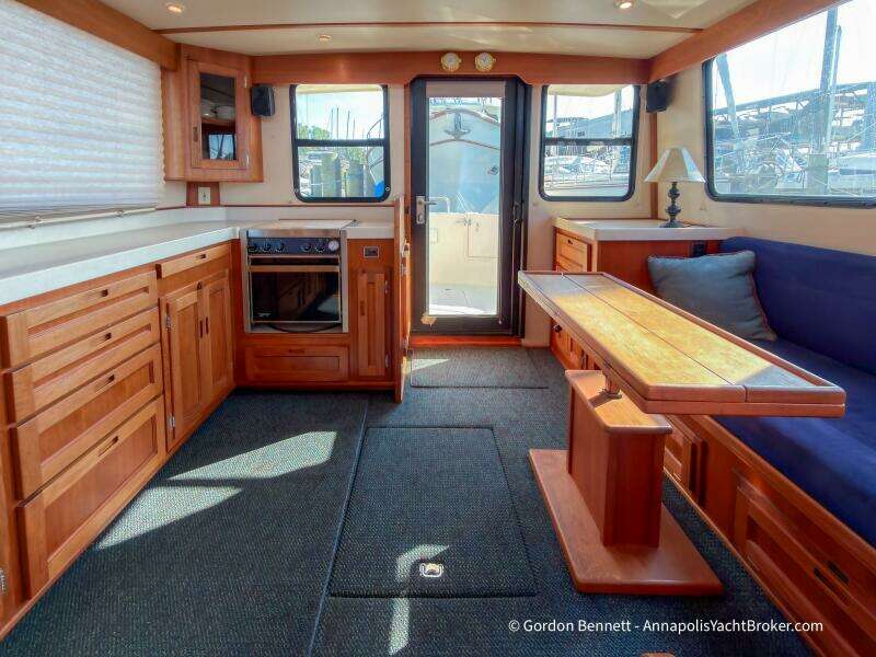 Dee Gee 37ft Nordic Tugs Yacht For Sale