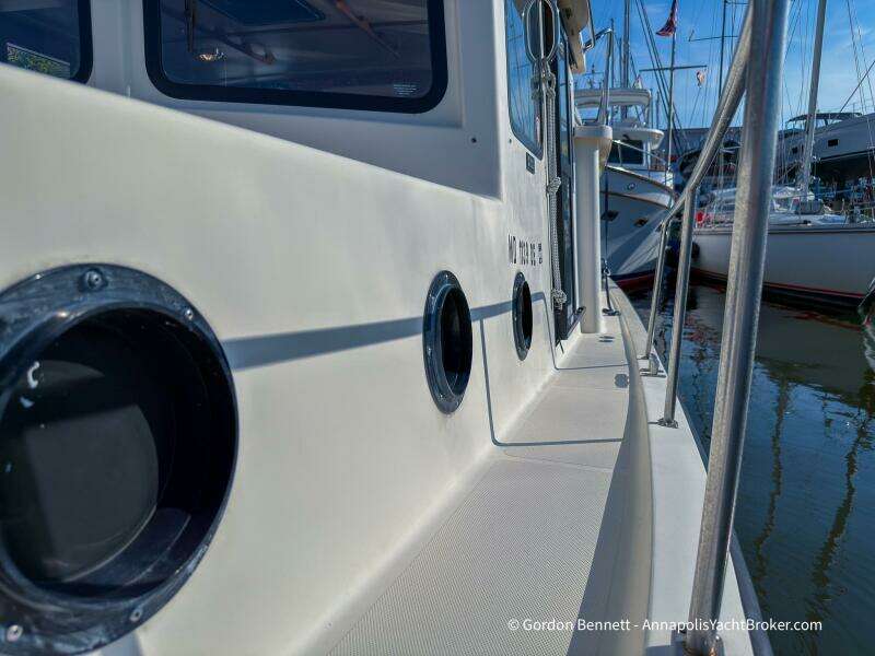 Dee Gee 37ft Nordic Tugs Yacht For Sale