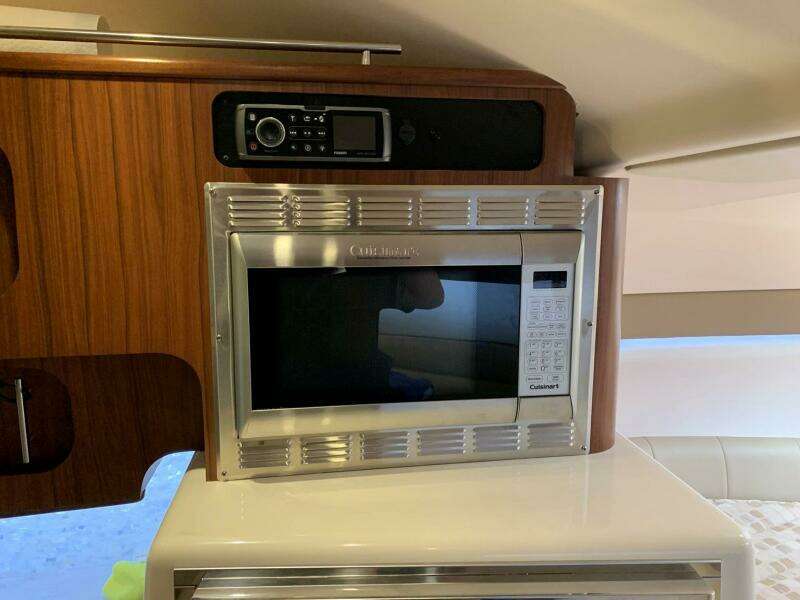 37ft Grady White Yacht For Sale