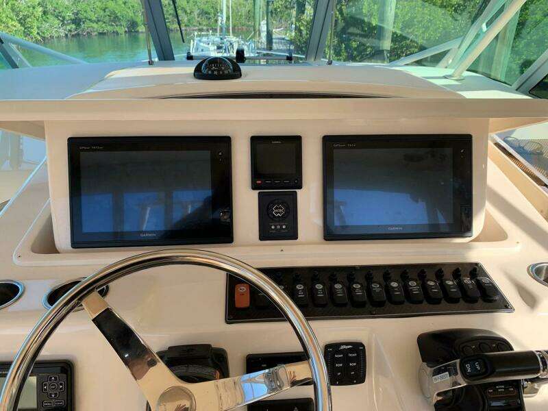 37ft Grady White Yacht For Sale