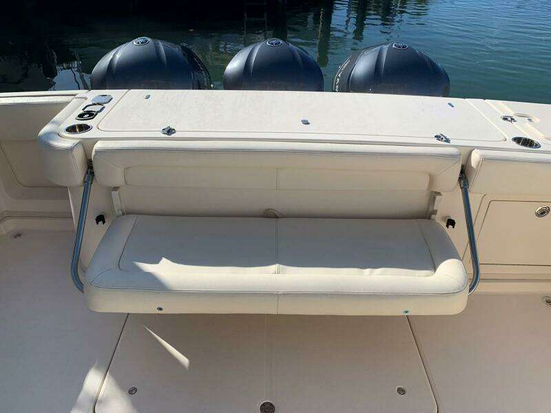 37ft Grady White Yacht For Sale