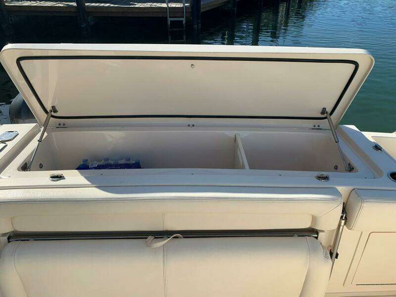 37ft Grady White Yacht For Sale