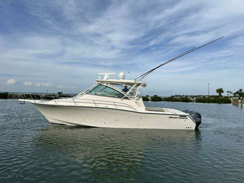 37ft Grady White Yacht For Sale