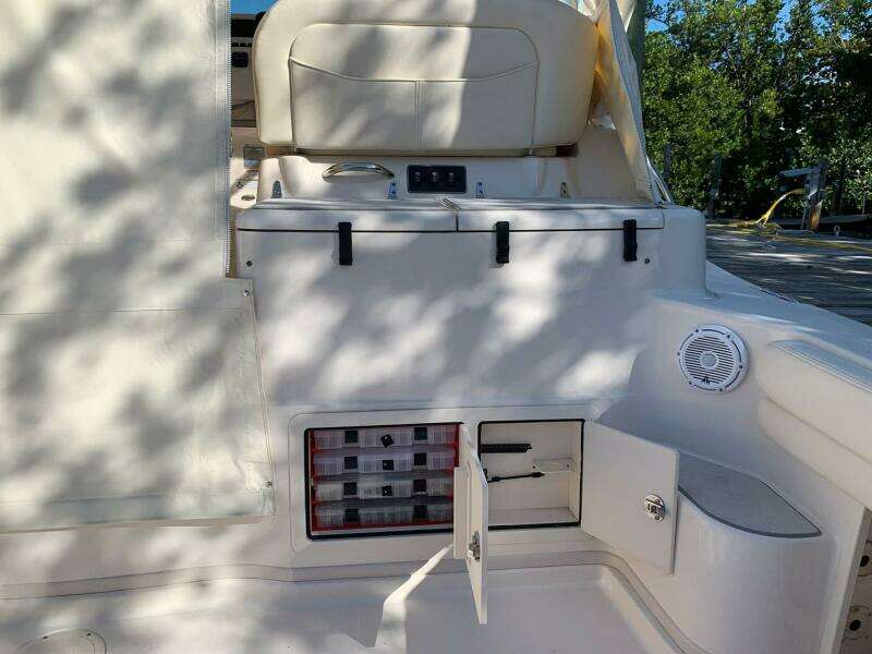 37ft Grady White Yacht For Sale