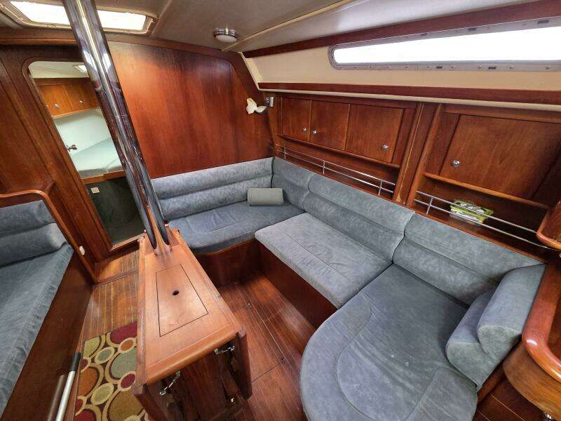Juels 38ft Moody Yacht For Sale