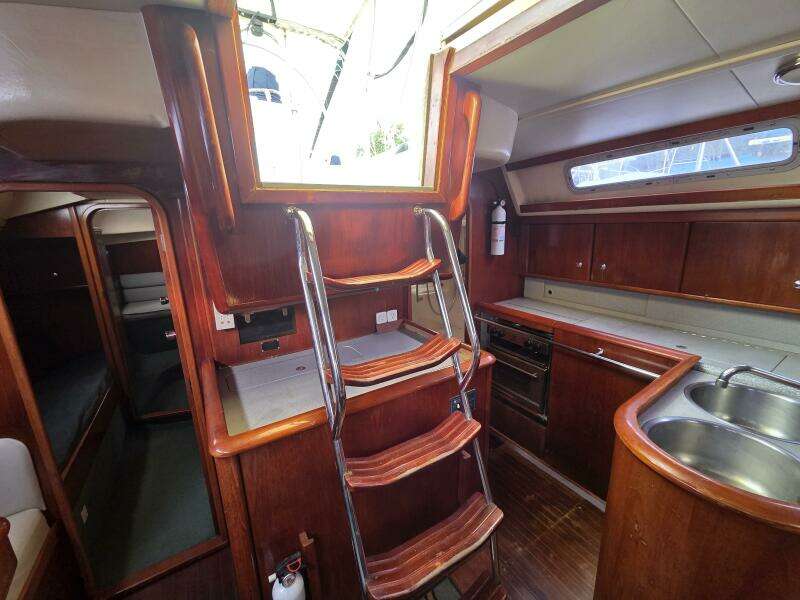 Juels 38ft Moody Yacht For Sale