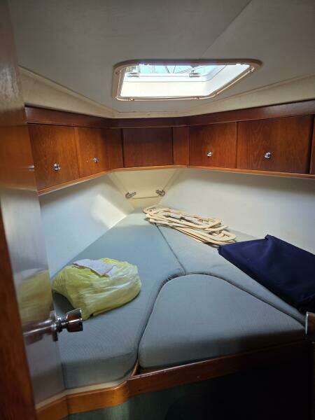 Juels 38ft Moody Yacht For Sale Juels 38ft Moody Yacht For Sale