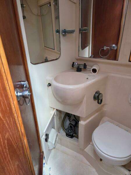 Juels 38ft Moody Yacht For Sale Juels 38ft Moody Yacht For Sale