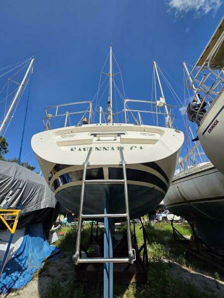 Juels 38ft Moody Yacht For Sale Juels 38ft Moody Yacht For Sale