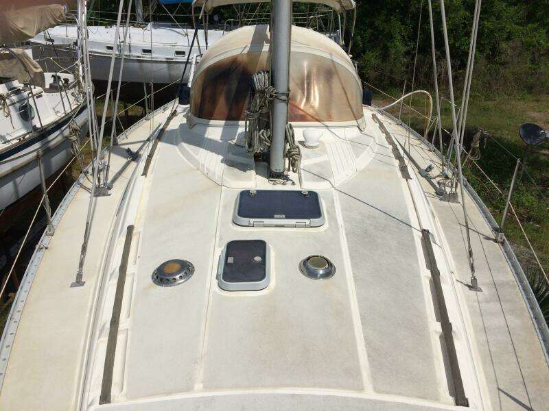 Juels 38ft Moody Yacht For Sale Juels 38ft Moody Yacht For Sale