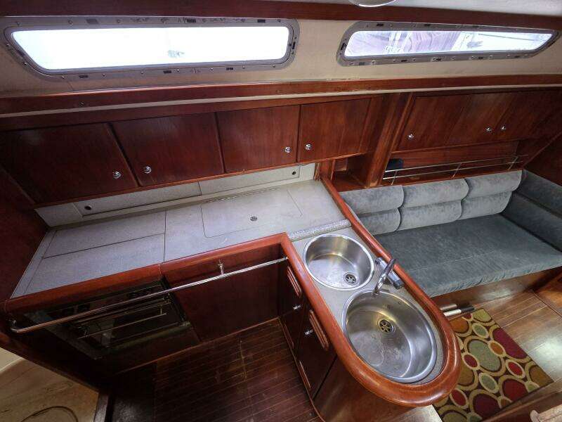 Juels 38ft Moody Yacht For Sale