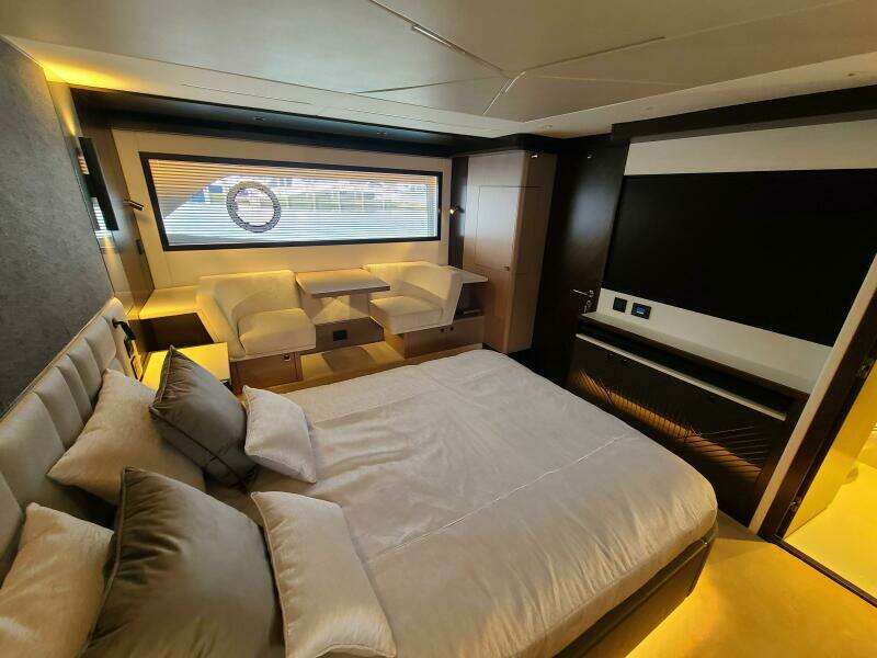 68ft Sunseeker Yacht For Sale