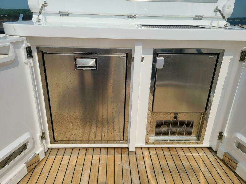 68ft Sunseeker Yacht For Sale
