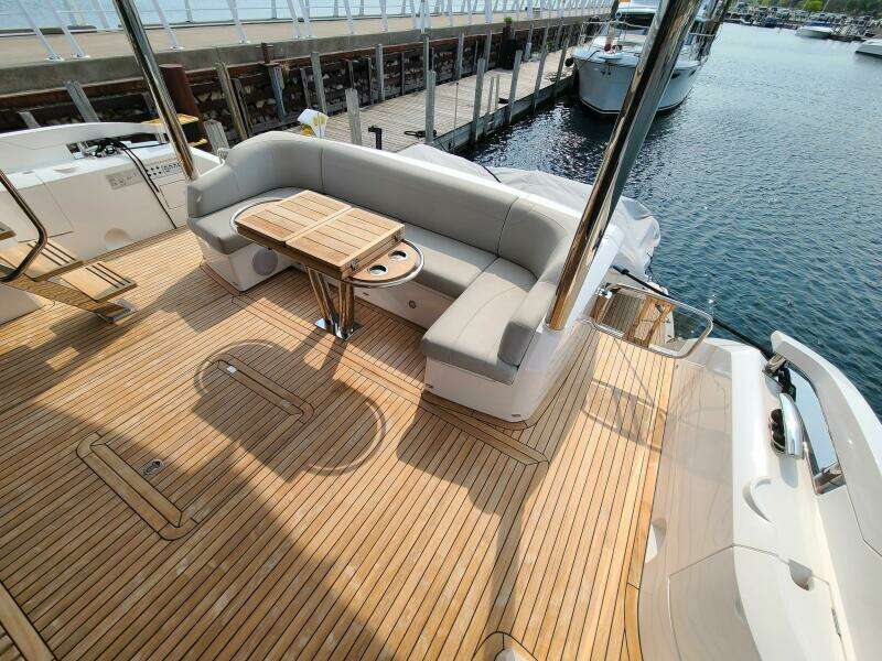 68ft Sunseeker Yacht For Sale