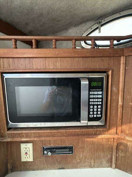 28ft Carolina Classic Yacht For Sale