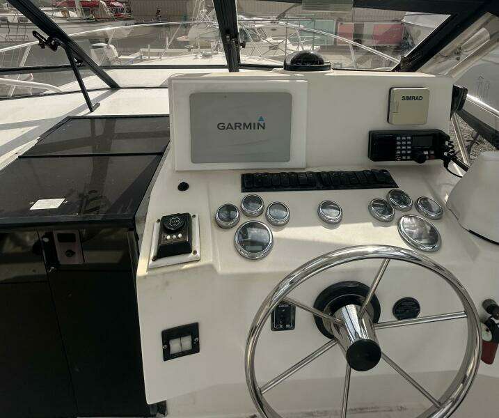 28ft Carolina Classic Yacht For Sale
