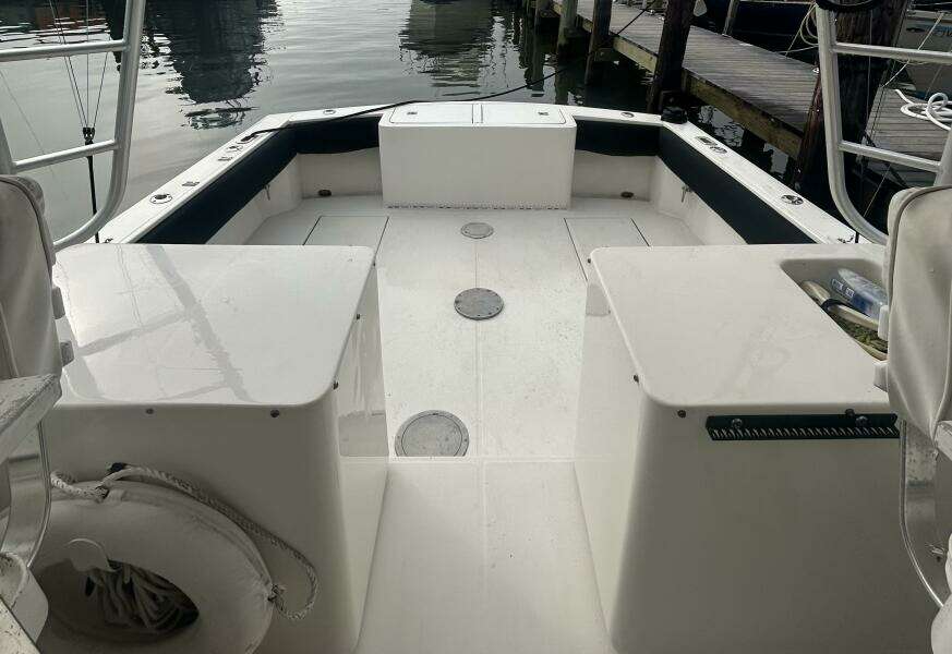 28ft Carolina Classic Yacht For Sale