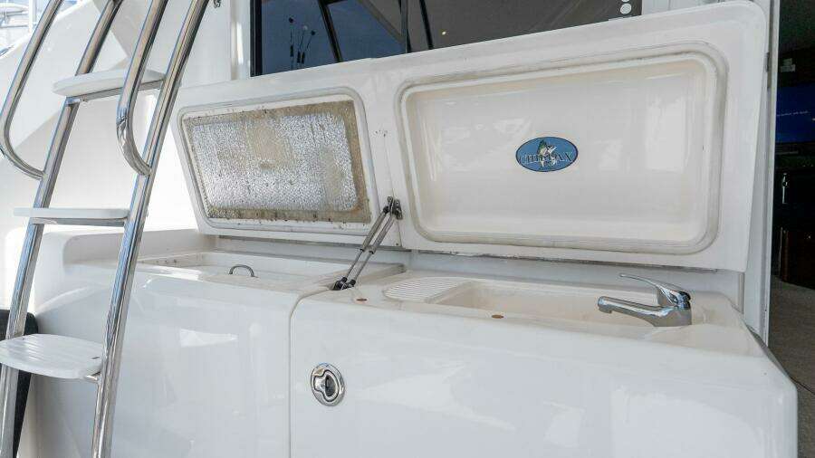 Chillax 51ft Riviera Yacht For Sale