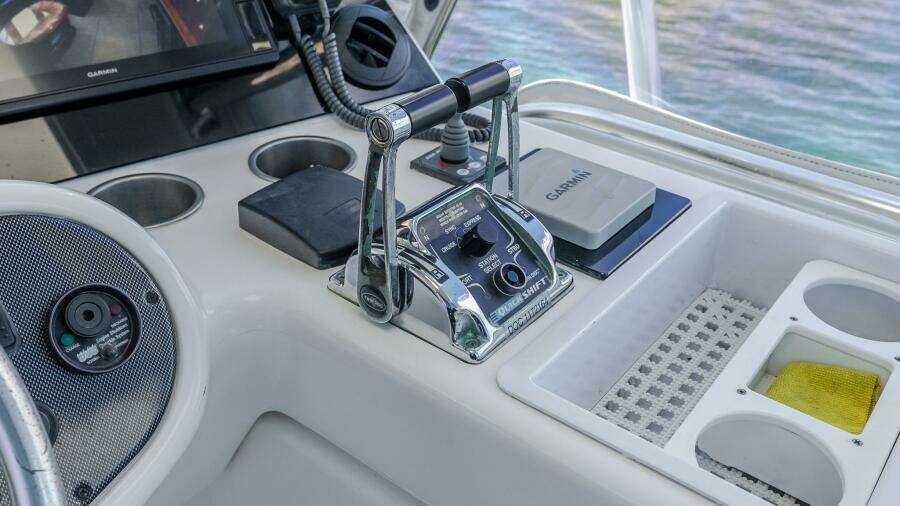 Chillax 51ft Riviera Yacht For Sale