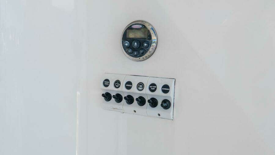 Chillax 51ft Riviera Yacht For Sale