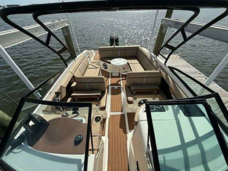 27ft Sea Ray Yacht For Sale