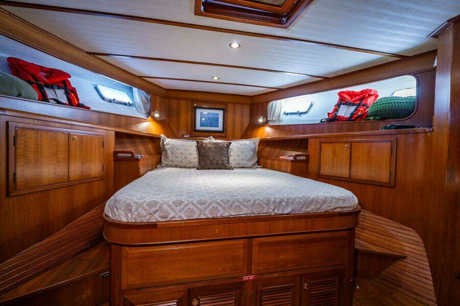 56ft DeFever Yacht For Sale