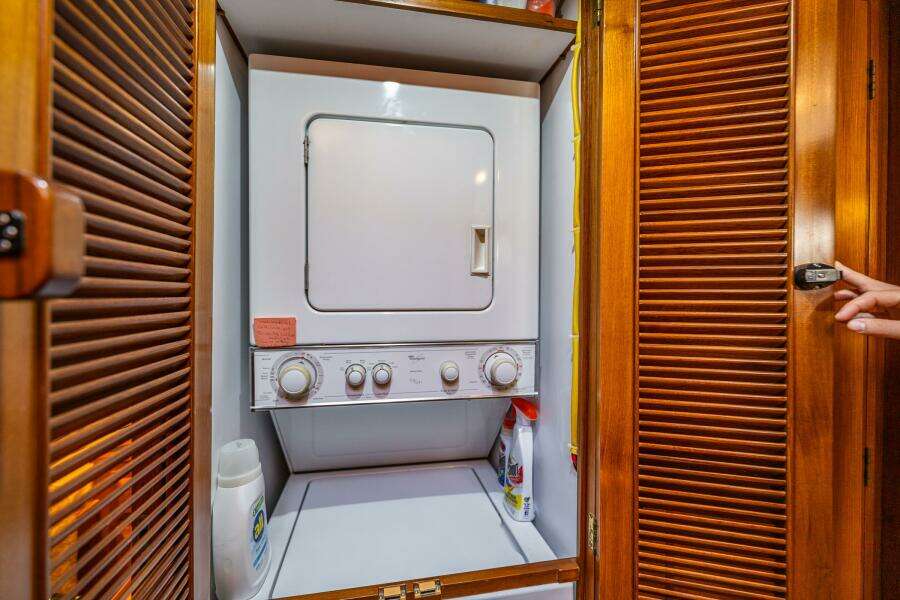 56ft DeFever Yacht For Sale