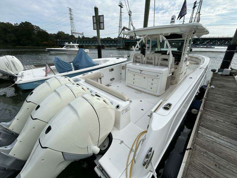 37ft Boston Whaler Yacht For Sale
