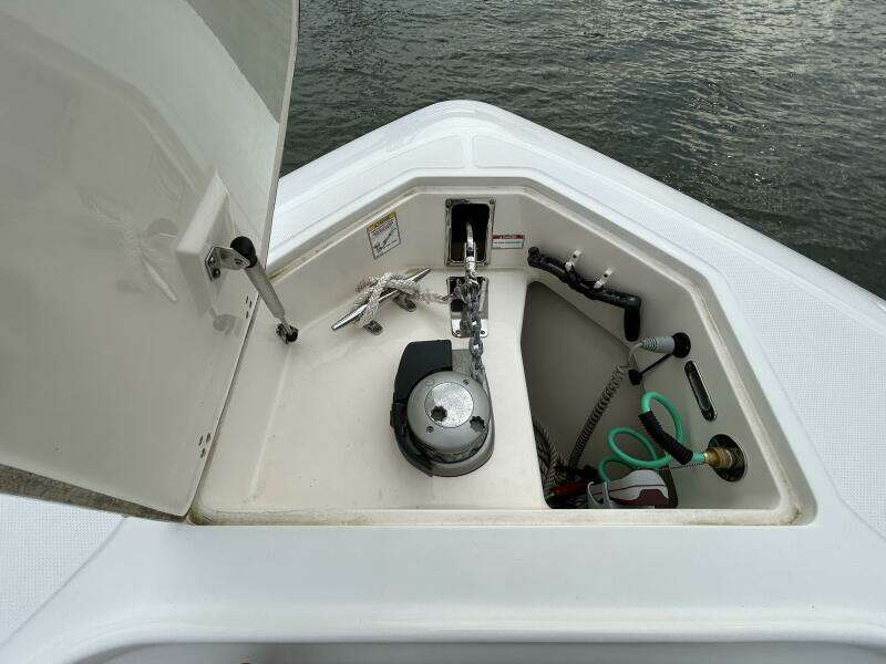 37ft Boston Whaler Yacht For Sale