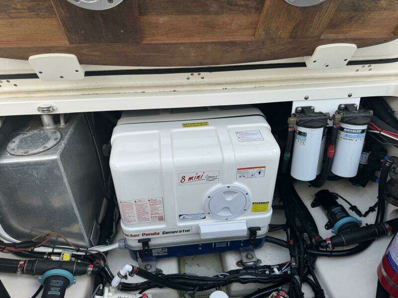 37ft Boston Whaler Yacht For Sale