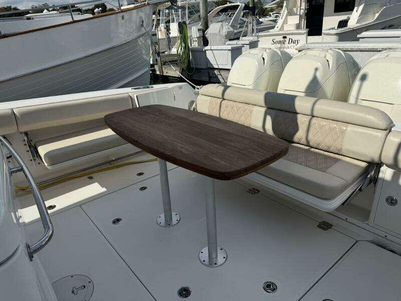 37ft Boston Whaler Yacht For Sale