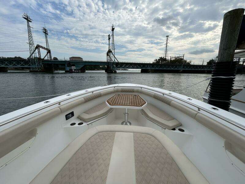 37ft Boston Whaler Yacht For Sale