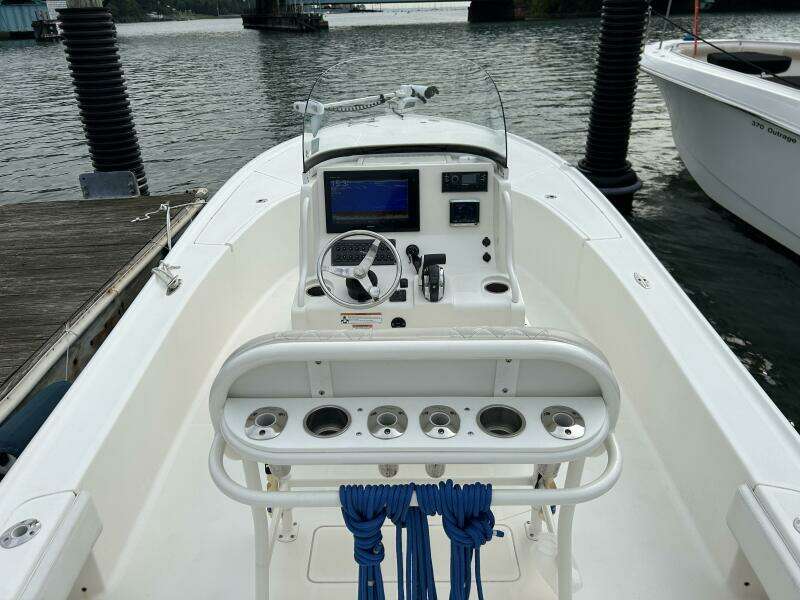 27ft SeaVee Yacht For Sale
