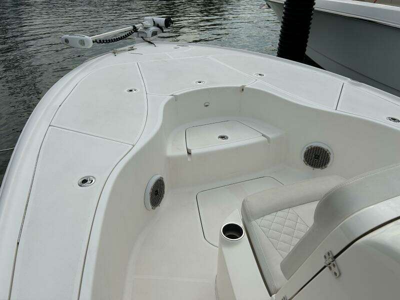 27ft SeaVee Yacht For Sale