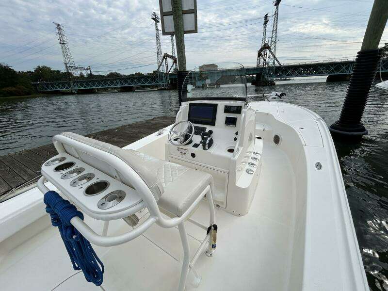 27ft SeaVee Yacht For Sale