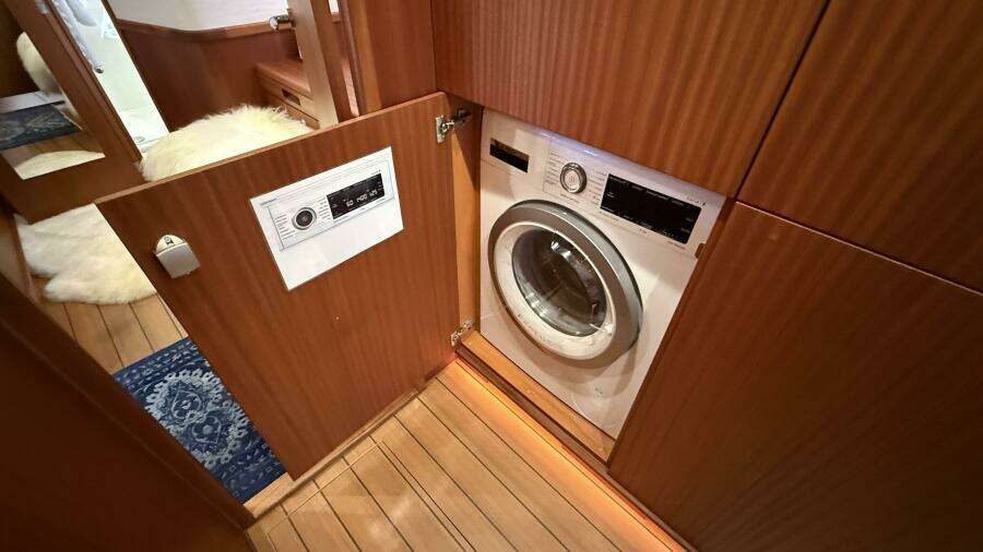 Archimedes 65ft Elling Yacht For Sale