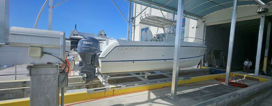 26ft Glacier Bay Yacht For Sale