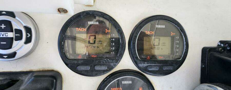 26ft Glacier Bay Yacht For Sale