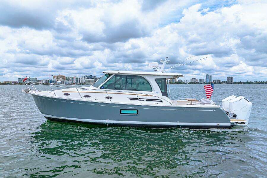39ft Back Cove Yacht For Sale