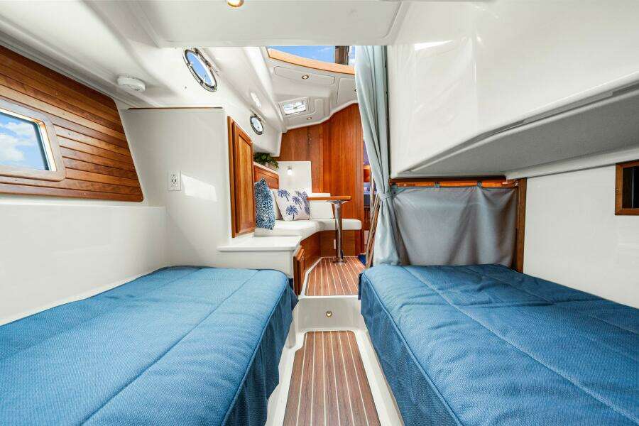 39ft Back Cove Yacht For Sale