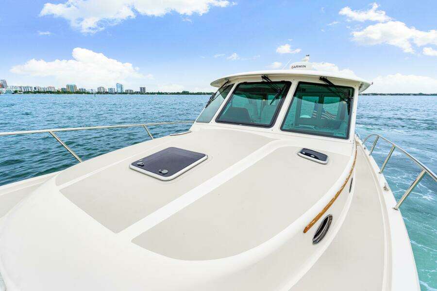 39ft Back Cove Yacht For Sale
